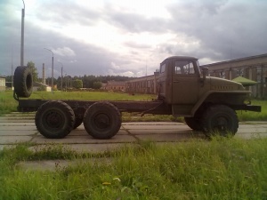 Шасси Урал-375
