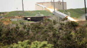 В США испытают беспилотные доставщики ракет