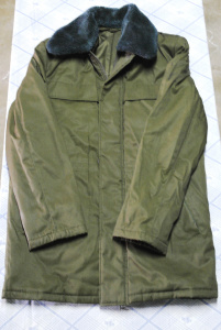  Куртка демисезонная оливкового цвета со съемным воротником 