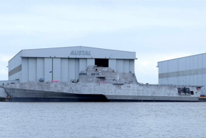 На верфи Austal USA состоялась церемония крещения корабля LCS-36 «Кингсвилл»