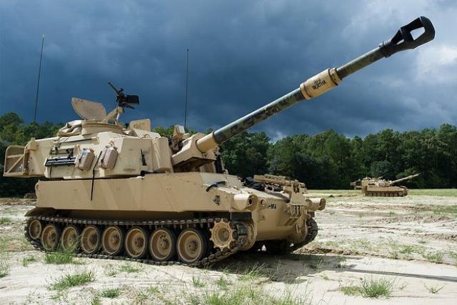 В США увеличат дальность стрельбы гаубиц M109