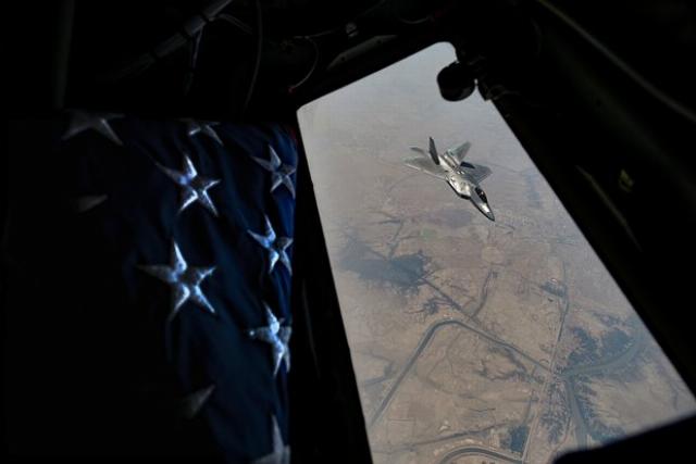  В США модернизируют истребители F-22 Raptor
