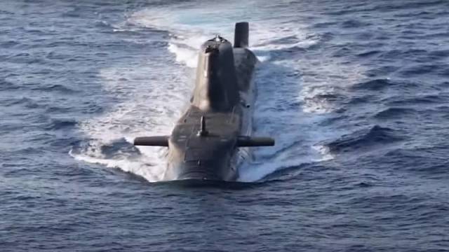  Королевский флот Великобритании присоединился к морским учениям в Норвегии, чтобы экзаменовать своих курсантов-подводников