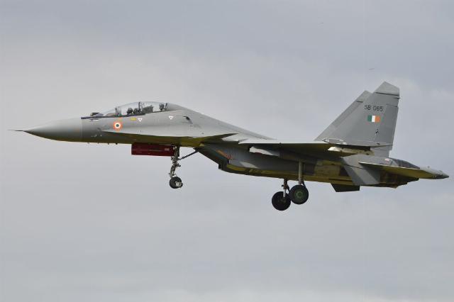 Минобороны Индии испытало планирующую авиабомбу Gaurav с борта Су-30МКИ